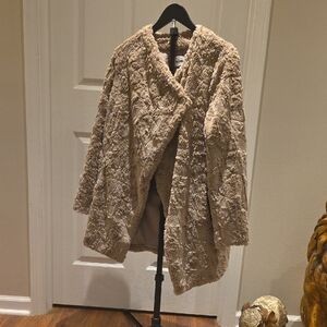 BB Dakota Plush Faux Fur Coat in Light Tan